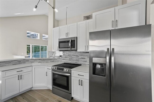 Photo - 214 Pinewood Dr