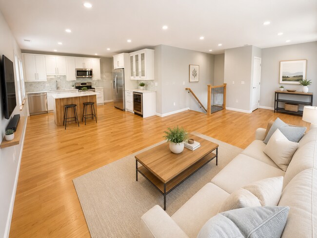 Photo - 576 Lagrange St Unit 576