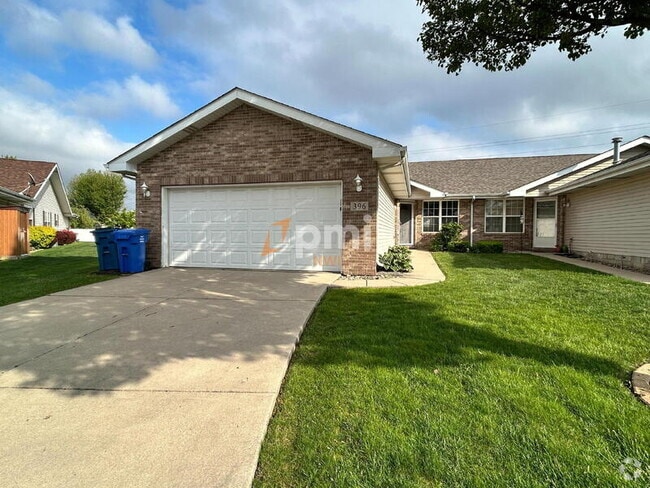 Building Photo - 396 Golden Oak Ct Rental