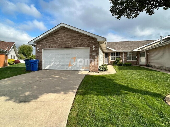 Photo - 396 Golden Oak Ct House