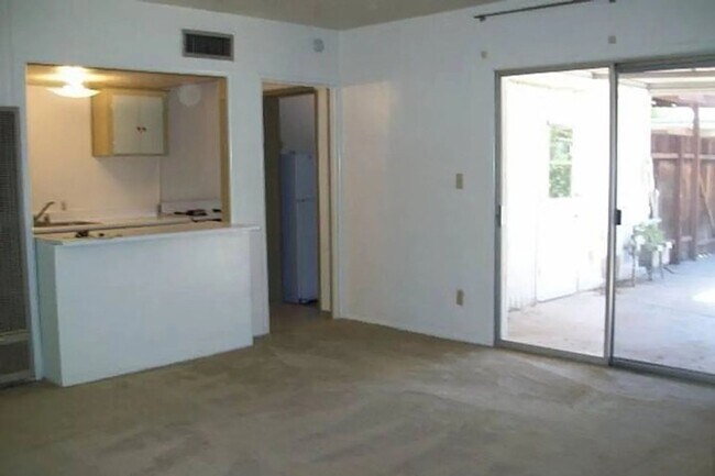 Photo - 1214 S Roosevelt St Unit Back