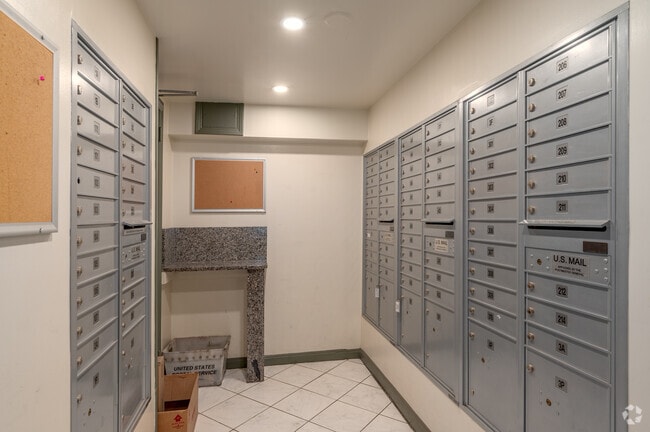 Mail Room - 2515 Kemper Rd