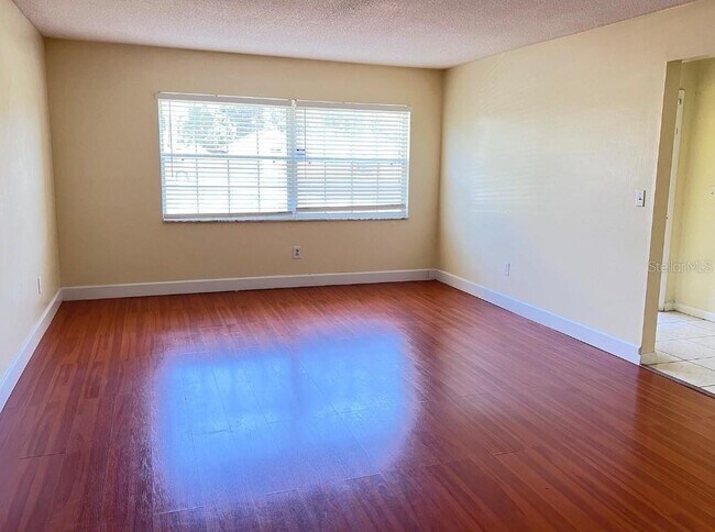 Photo - 658 Cortez Cir