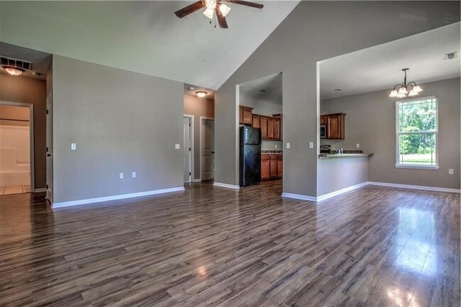 Photo - 809 Broad St