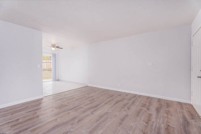 Photo - 6037 N Haven Dr