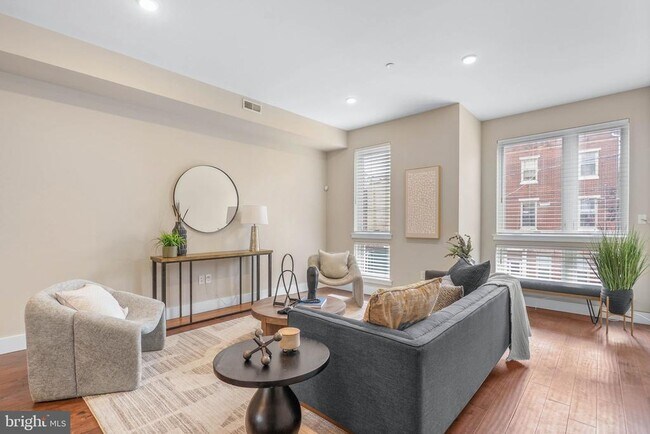 Photo - 1848 Frankford Ave