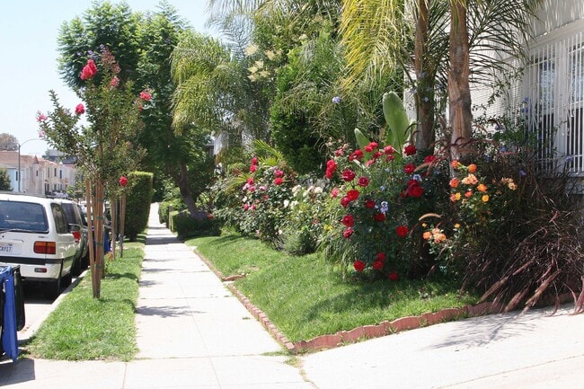 Photo - 831 Alandele Ave Unit 831