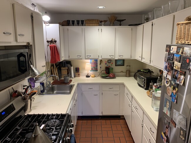 Photo - 410 11th St NE Unit 24