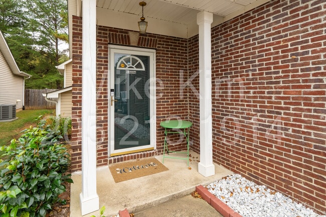 Photo - 5290 Cottage Ln