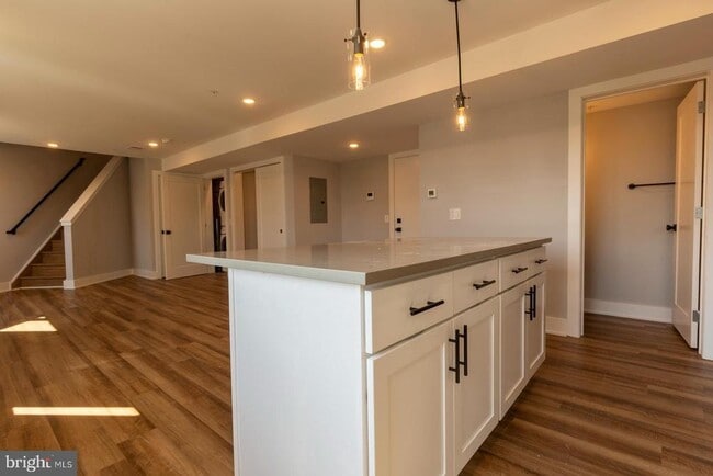 Photo - 3965 Lancaster Ave Unit 305