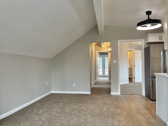 Photo - 2503 N Madelia St Unit 2