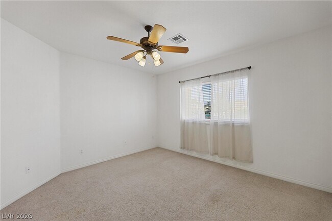8133 Horizon Lake Dr