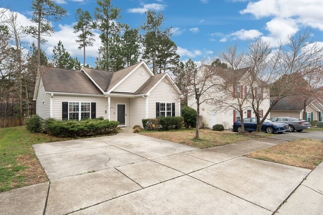 Photo - Available Now! 3bd/2ba Home 10 Minutes from Downtown Durham!