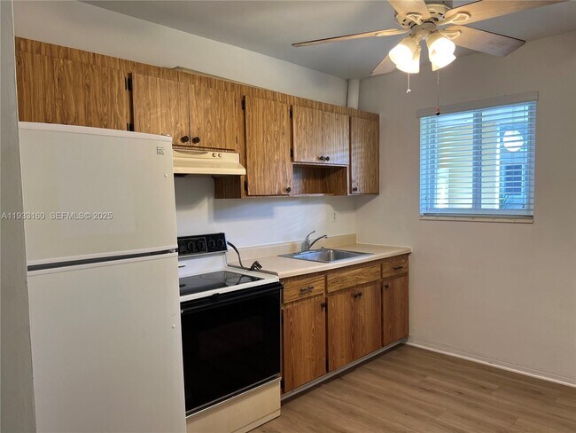 Photo - 17982 SW 296th St Unit A