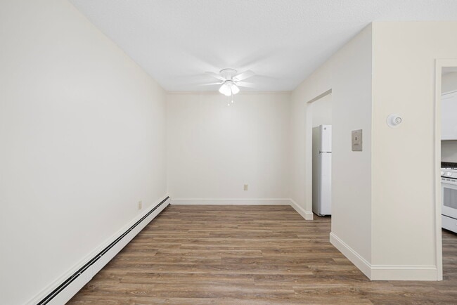 Photo - Parkway Apartments