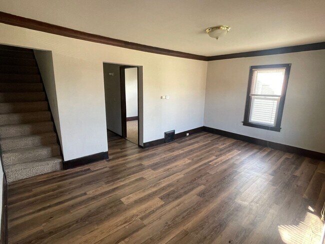 Photo - Dawes, 306-308 Unit Dawes, 306