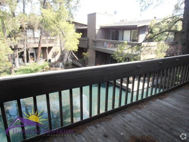 Building Photo - Unique 1 Bed 1 Bath 760sqft 2nd Floor Arde... Rental