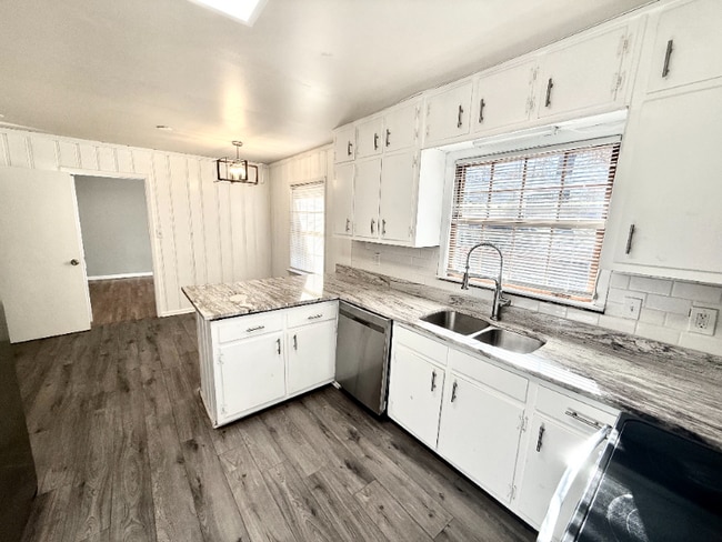 Photo - 2071-2073 E Roxboro Rd NE Unit 2073 A