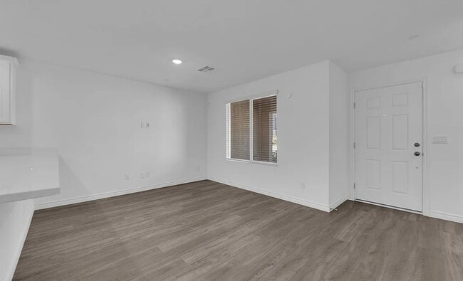 Photo - BEAUTIFUL 3BEDROOM TOWNHOME IN 89166