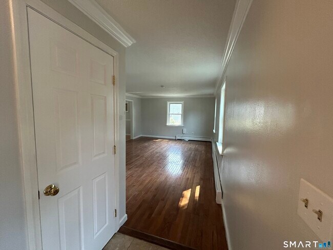 14 Normandy Dr
