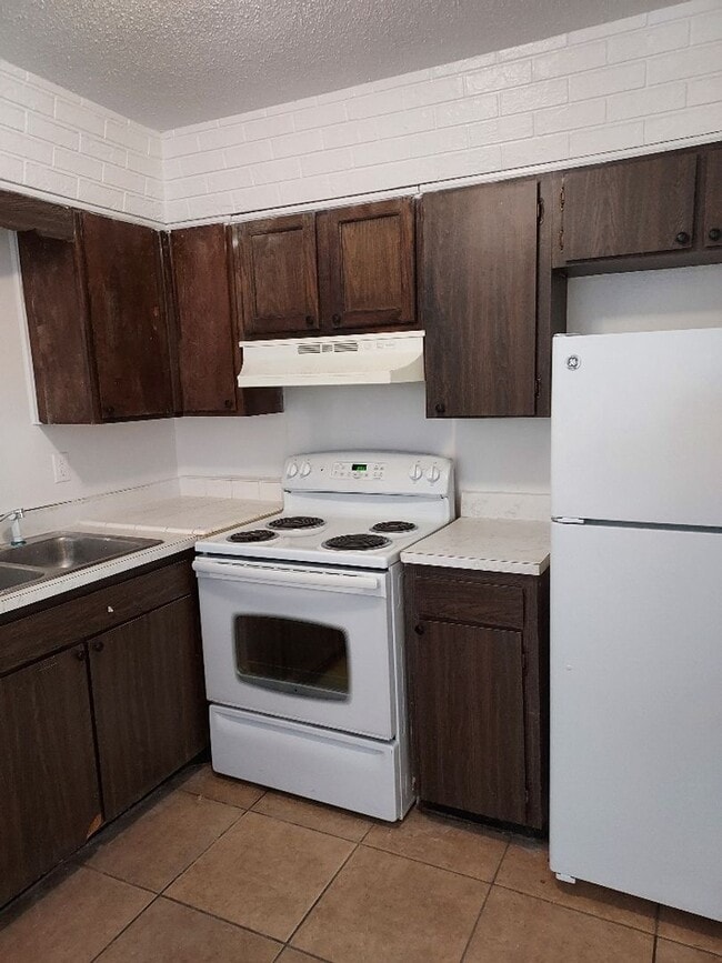 Photo - 201 Nancy Dr