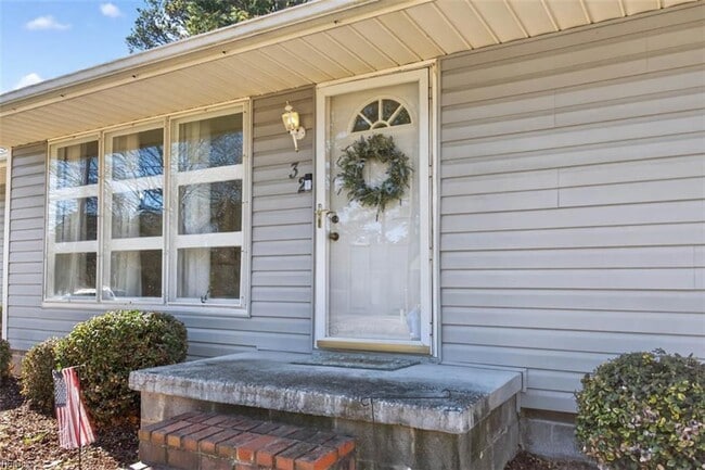 32 Warren Dr
