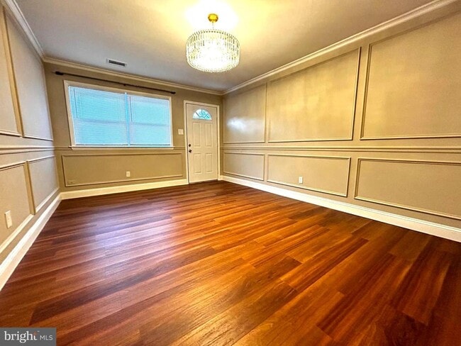 Photo - 33 Park Valley Ln