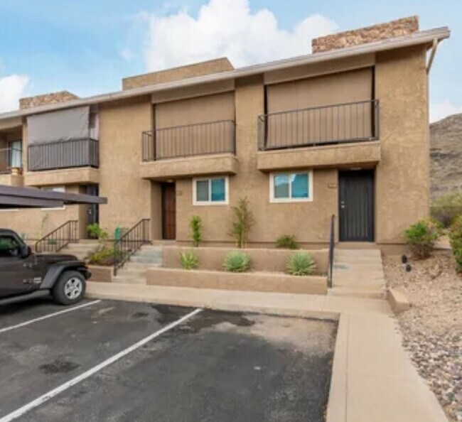 Building Photo - 1545 E Sahuaro Dr Rental