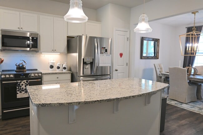 Photo - 2464 Campton Lp