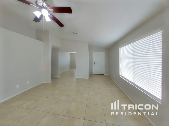 Photo - 8334 W Baxter Dr