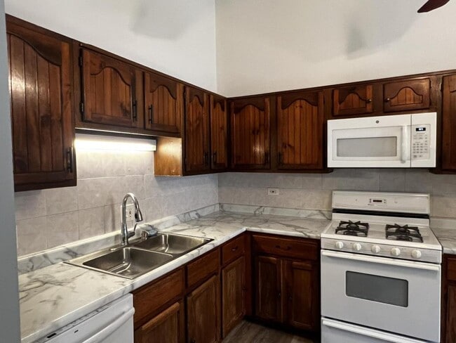 Photo - 5623 Santa Barbara Dr