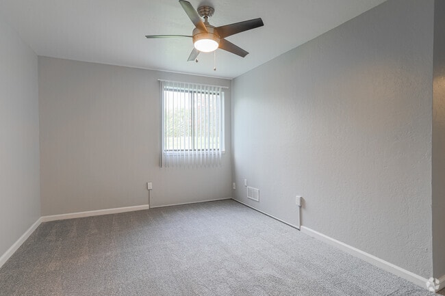 2 BR, 1 BA - Dormitorio principal - Ashton Woods