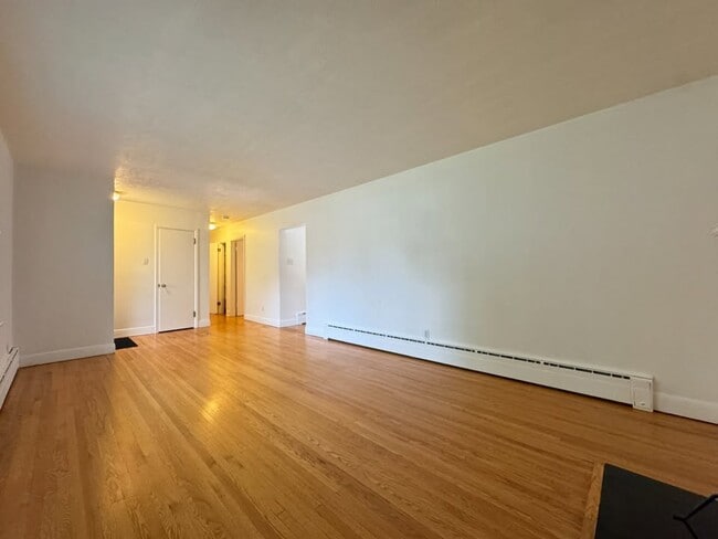 Photo - Upper level-73 Eugenia Street Barrie