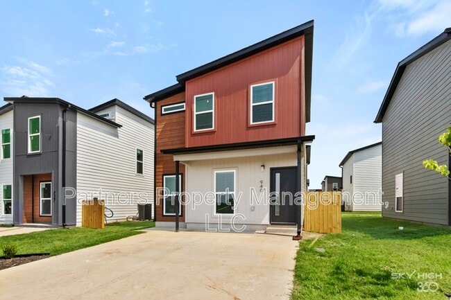 Photo - 940 Illinois Ave