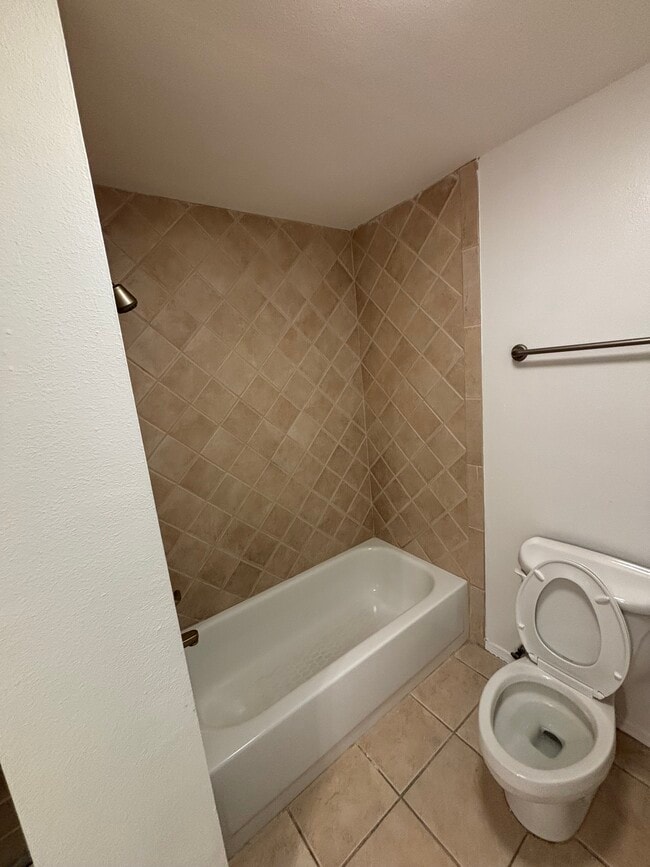 Photo - 2400 Feather Sound Dr Unit 1412