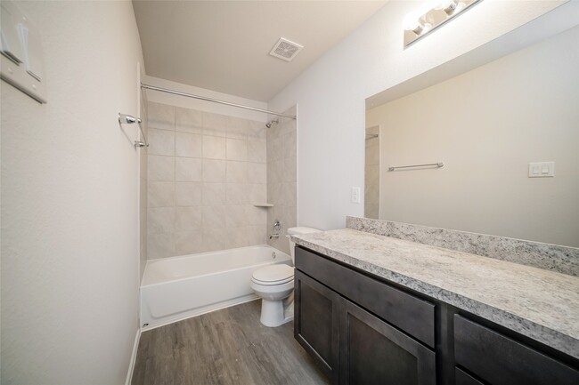 Photo - 313 Blue Crane St