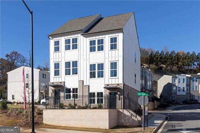 Photo - 1205 Skylar Ln SE