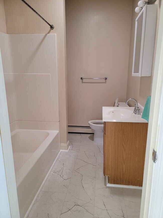 Baño - 71 Mount Pleasant Ave Unidad 3