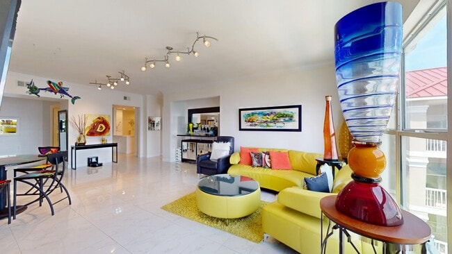 Photo - 808 3rd Ave W