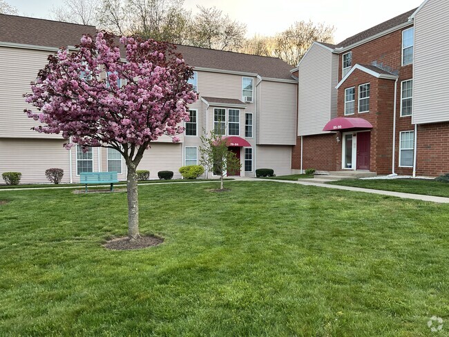 Building Photo - 83 Heather Rdg Unit 83 Heather Ridge Rental