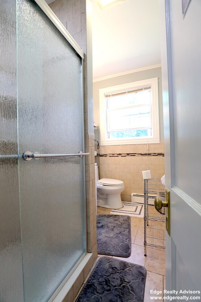 Photo - 27 South Crescent Circuit Unit 1