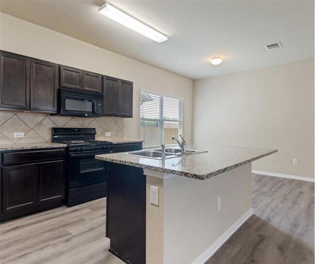 Photo - 9912 Baden Ln