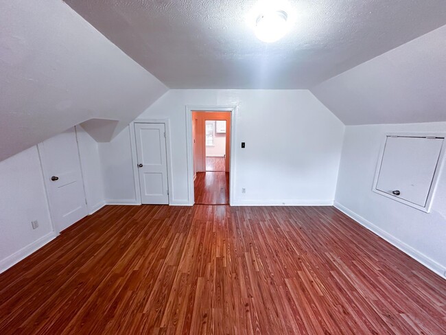 Photo - 1142 Lyle St Unidad 4