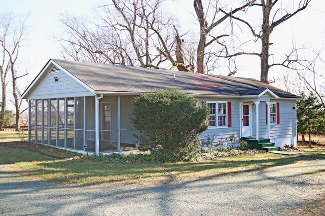 Building Photo - Peaceful & Private Shadwell Mountain Cottage Near I-64 & Pantops