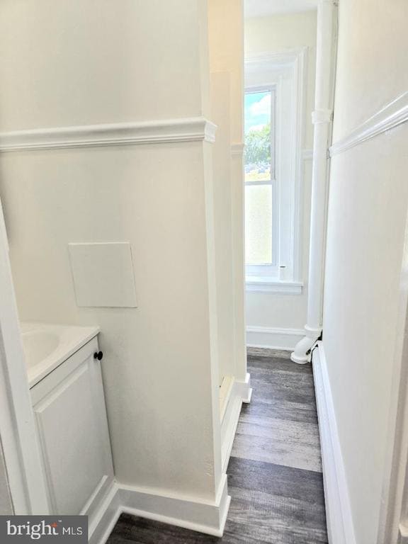 Photo - 825 Maple Ave