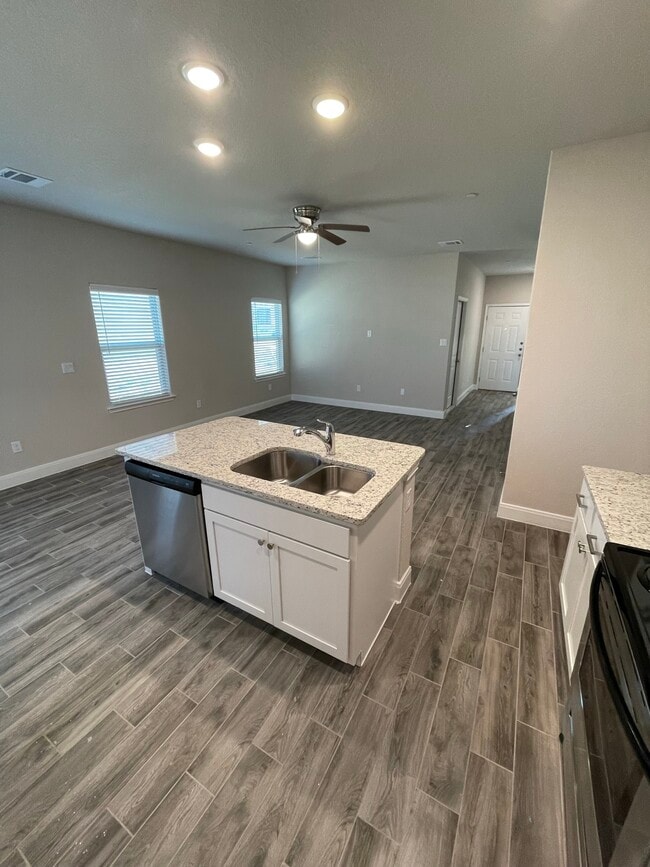 Photo - 13109 Reid Mdws