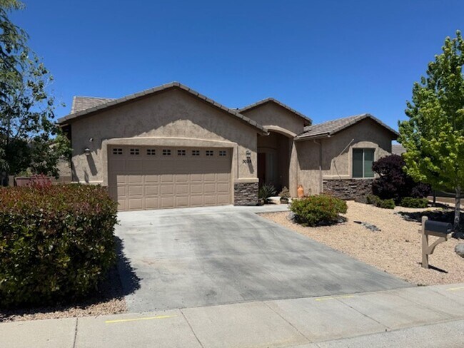 Photo - Gorgeous 3-bedrooms, 2-baths home located in Willow Hills! "In Prescott"