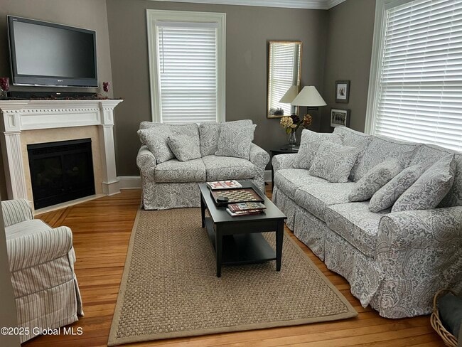 Photo - 57 George St