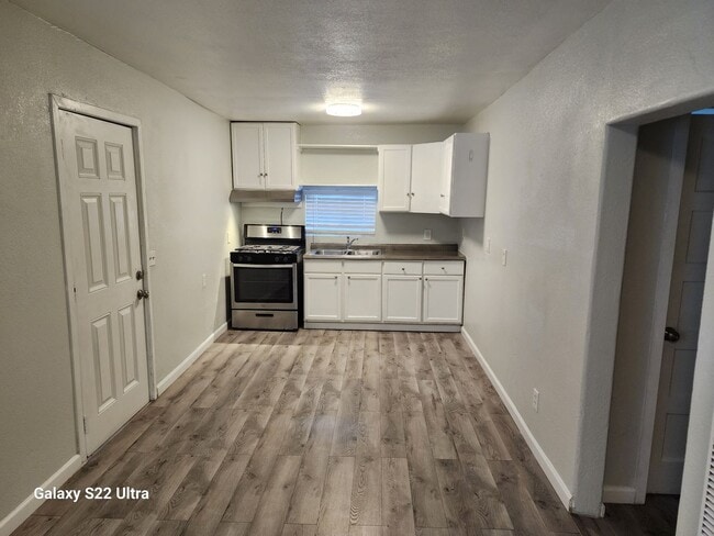 Photo - 216 Hutchison St Unidad 216 1/2