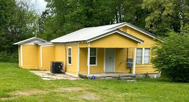 Building Photo - 1105 S East St Rental